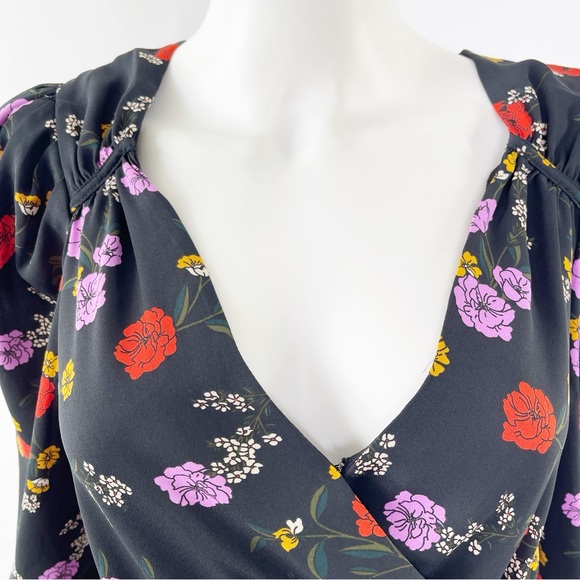 ASTR The Label Long Sleeve Bodysuit Black Floral Faux Wrap Surplice V-Neck XS - Picture 2 of 9